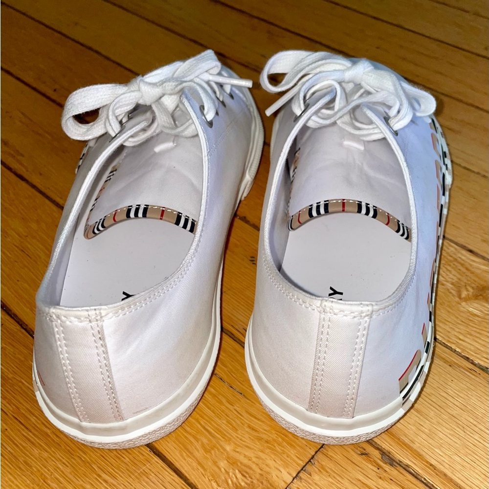 BURBERRY SNEAKERS SZ 35 EU / 3-3.5 US - Picture 4 of 9